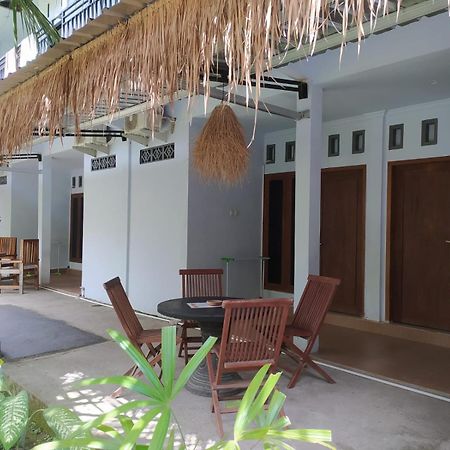 Merendeng Hostel Kuta Kuta  Zewnętrze zdjęcie