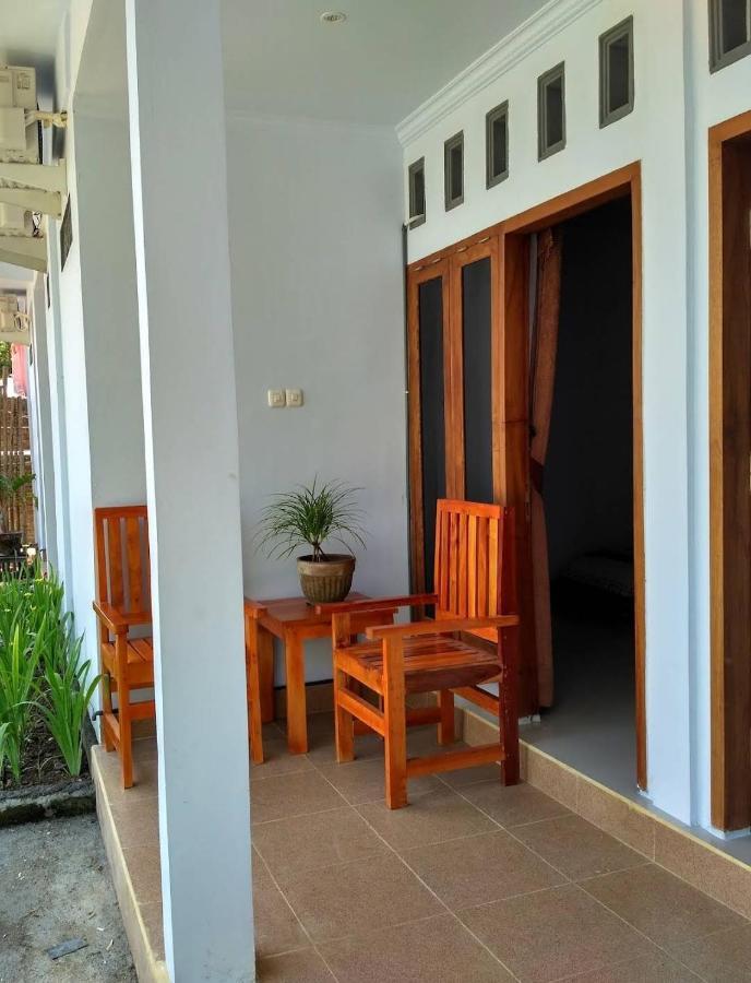 Merendeng Hostel Kuta Kuta  Zewnętrze zdjęcie