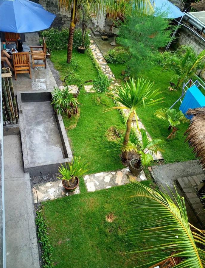 Merendeng Hostel Kuta Kuta  Zewnętrze zdjęcie