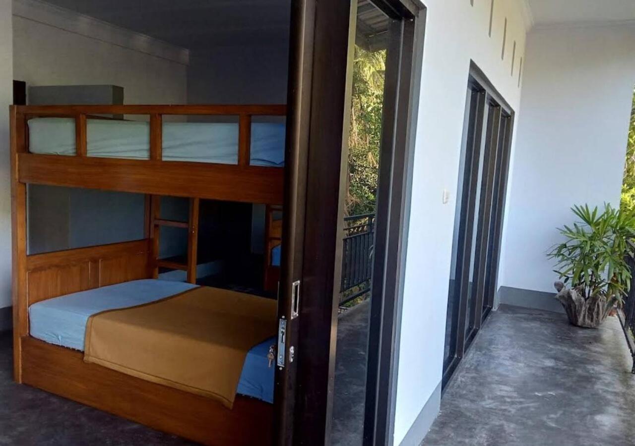 Merendeng Hostel Kuta Kuta  Zewnętrze zdjęcie