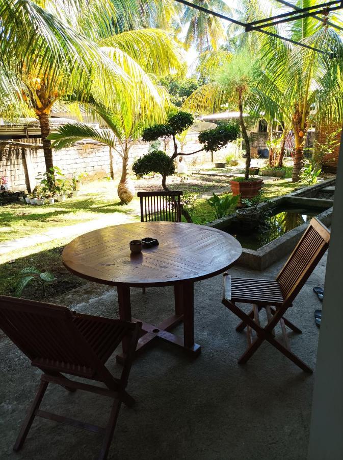 Merendeng Hostel Kuta Kuta  Zewnętrze zdjęcie
