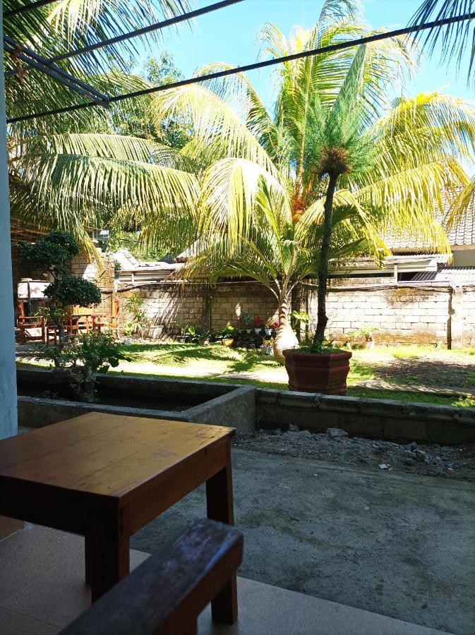 Merendeng Hostel Kuta Kuta  Zewnętrze zdjęcie
